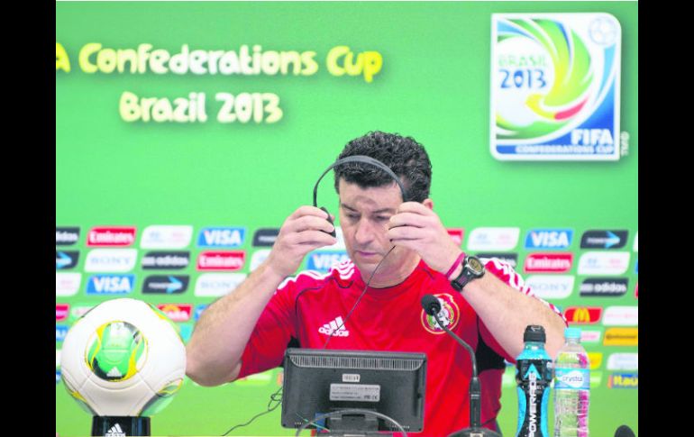 Al prepararse para las preguntas de la prensa internacional, el rostro del ''Chepo'' reflejó incertidumbre. AFP /