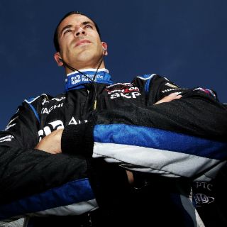 Castroneves sigue de líder en la IndyCart