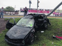 Accidente en Periférico Sur. La víctima fue un joven de 25 años de edad. EL INFORMADOR /