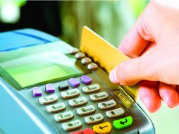 Las instituciones no financieras tendrán que avisar a Hacienda de operaciones vulnerables en el uso de tarjetas de crédito. ESPECIAL /