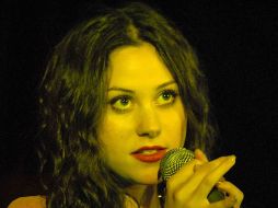 La británica presenta un adelanto del material que sacará en su segundo disco. ARCHIVO /