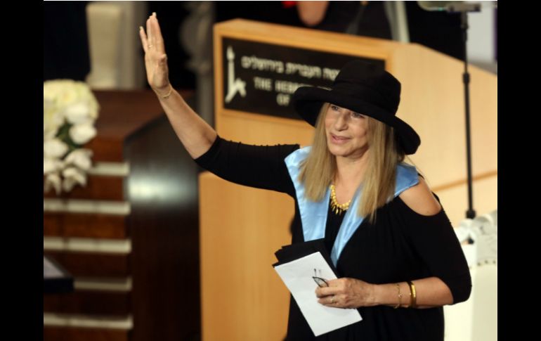 Streisand en su discurso abordó los casos en los que los judíos ultraortodoxos han atacado a mujeres. AFP /