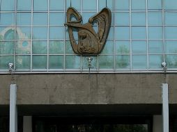 Trabajadores del IMSS unificarán acciones para tratar de evitar que modifiquen la ley al respecto. ARCHIVO /