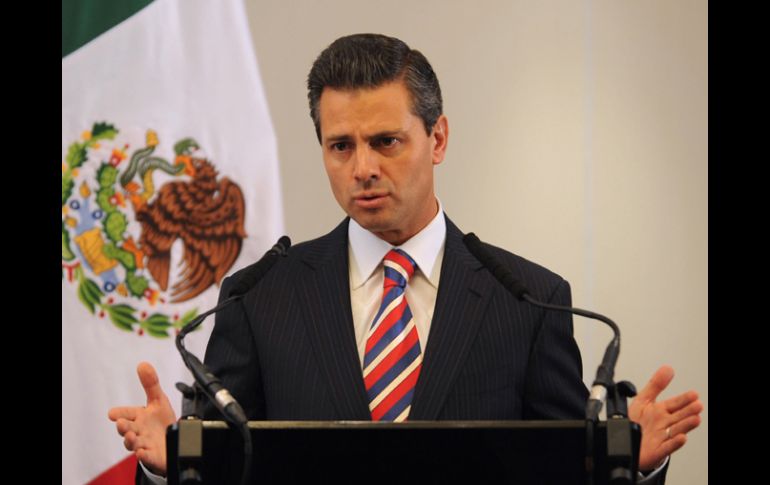 El Presidente Enrique Peña Nieto da un discurso en Londres durante su gira de trabajo. NTX /