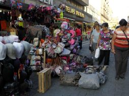 La informalidad es un reto por atender en el país. ARCHIVO /