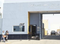 El detenido fue enviado a la Fiscalía General, donde enfrentará cargos de portación de arma de fuego y robo a mano armada. ARCHIVO /