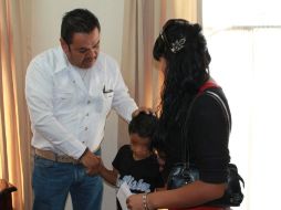 El ayuntamiento brindará apoyo social al hijo del uniformado hasta cumplir la mayoría de edad. ESPECIAL /