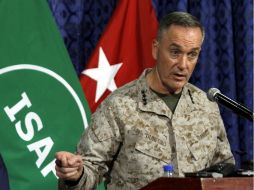 Joseph Dunford, jefe de las Fuerzas Internacionales de la OTAN habla sobre la transferencia. EFE /