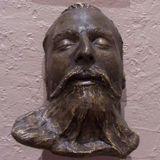 Efemérides: en 1947 nace Salman Rushdie