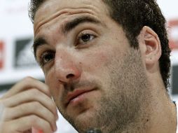 ''Pipita'' se convertiría en el jugador más caro de la historia en el equipo londinense. ARCHIVO /