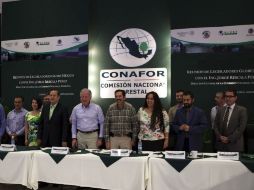 Imagen de la reunión de legisladores GLOBE México con el titular de la Conafor, Jorge Rescala Pérez.  /