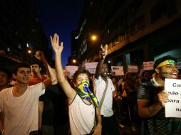 La movilización es mayoritariamente pacífica, excepto unos altercados con la tropa de choque de la policía militar. EFE /