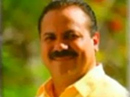 Julián Ricalde aparece en un video recibiendo dinero de su antecesor, Jaime Hernández. ESPECIAL /