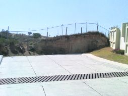 Truncada. Así luce Juan Palomar y Arias en uno de sus extremos, en el Poniente zapopano. EL INFORMADOR /