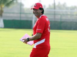El técnico de los mexiquenses, Saturnino Cardozo, trabaja en la pretemporada de su escuadra. ESPECIAL /