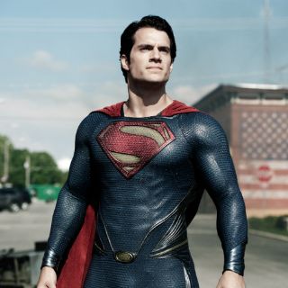 ''El hombre de acero'' lidera taquilla latina