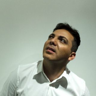 Cristian Castro dice que fue difícil convencer a su mamá para dueto