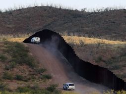 Los ex agentes fueron acusados de tráfico de personas, amenazar a testigos y soborno. ARCHIVO /