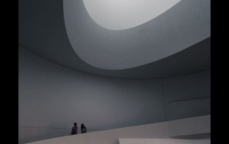 ''Aten Reign'' de Peter Turrell se permite el lujo de eclipsar la rampa en espiral diseñada por Frank Lloyd Wright. EFE /