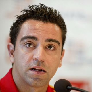 Xavi trataba de decidir con quién hacer equipo en la ''Furia Roja''