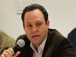Clemente Castañeda opina que el Legislativo se ha convertido en una ventanilla de trámites. ARCHIVO /