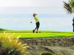 Juega. A la orilla del mar, el golf sabe mejor. ESPECIAL /