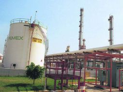 En el primer bimestre del año, Pemex reportó pérdidas por cuatro mil 388 millones de pesos, respecto al mismo periodo del año pasado. ESPECIAL /