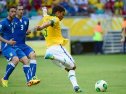 El día de ayer el futbolista brasileño jugó con su selección contra Italia en el Grupo A de la Confederaciones. AFP /