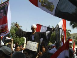 Miles de personas se han manifestado para pedir la renuncia del presidente Mohamed Mursi. EFE /