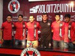 Ellos jugarán con la playera rojinegra el próximo Apertura 2013. ESPECIAL /