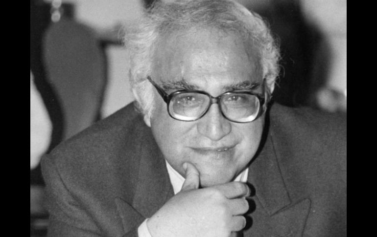 Como un ''monero'' de hueso colorado que a través de sus palabras retrata la vida de México, definen los caricaturistas a Monsiváis. ARCHIVO /