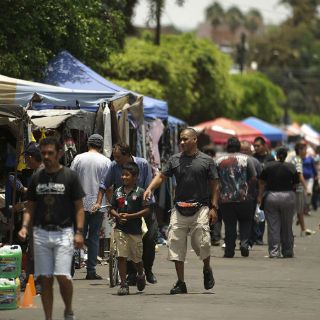 Un Baratillo en rojo