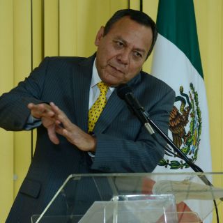 Modernizar Pemex sí, privatizarla no: Zambrano