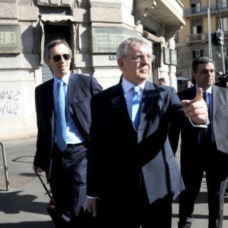 Emitirán sentencia contra Berlusconi