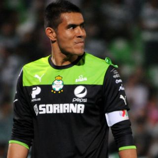 Santos viaja a Mazatlán para trabajo de playa