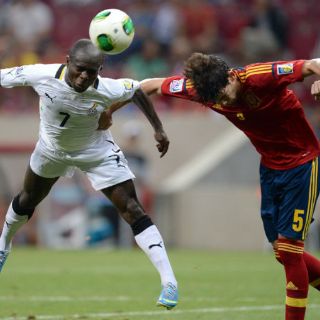 España sella su pase a octavos con triunfo