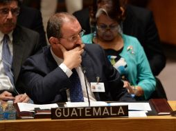 El canciller de Guatemala, Fernando Carrera, informó que la ceremonia de la firma del ATT se realizó en la sede de la ONU. AFP /