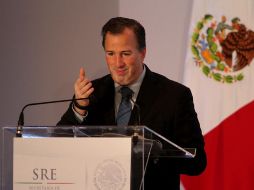 El titular de la SRE, José Antonio Meade dice que bardas no son la solución a la migración en torno a la reforma migratoria en EU. ARCHIVO /