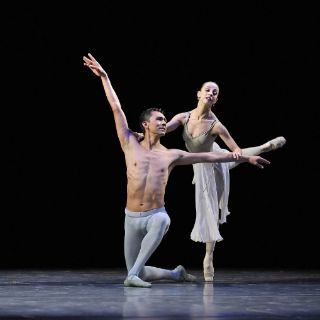 Estrenará TCUNAM versión del ballet ''El lago de los cisnes''