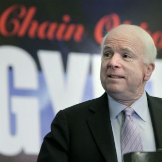 Frontera con México superará al Muro de Berlín: McCain