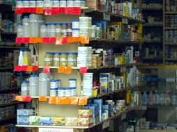 La fabricación de fármacos incluye la recepción de insumos, producción, empaque, etiquetado, control de calidad y distribución. ARCHIVO /