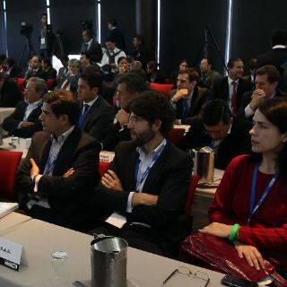 Slim gana espectro para 4G en Colombia