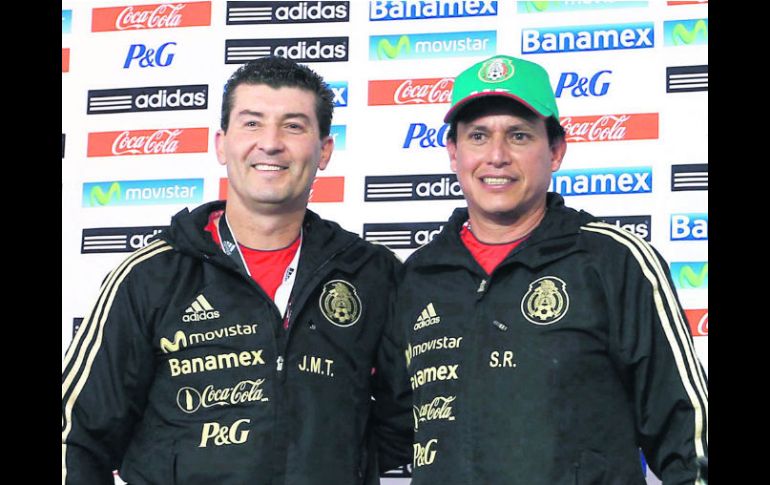 osé Manuel de la Torre y Salvador Reyes, ayer durante la rueda de prensa de cara al arranque de la Copa Oro 2013. NTX /
