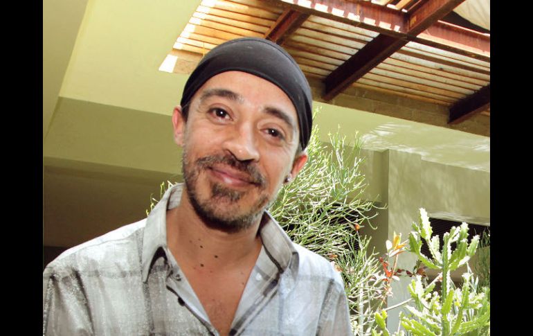 Roberto Sosa admite su alcoholismo y los inconvenientes que está acarreando a su carrera artística. ARCHIVO /