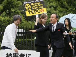 La foto corresponde a protestas antinucleares de Greenpeace en Tokio. EFE /