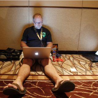 Tecnología óptica podría aumentar ancho de banda de Internet