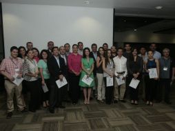 El equipo de HP que colabora en el proyecto de celdas solares.  /