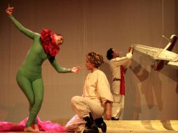 El montaje se presenta sobre un escenario de 360 grados y la flamante tecnología del Planetario. ARCHIVO /