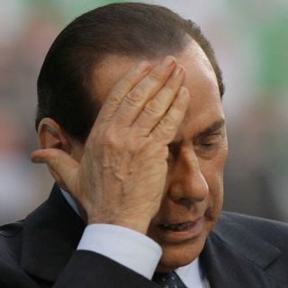 Reconocen ''desmesura y abuso de poder'' de Berlusconi