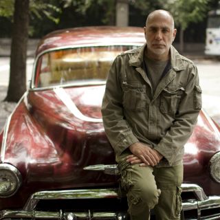 Arriaga reúne a Vargas Llosa y Peter Gabriel en filme